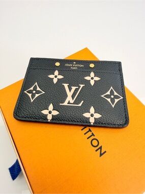 Louis Vuitton Black Cream Leather Card Holder Empreinte